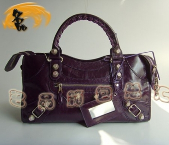 084328A ¿Ůʿ BALENCIAGAC܇ Ů ҕr