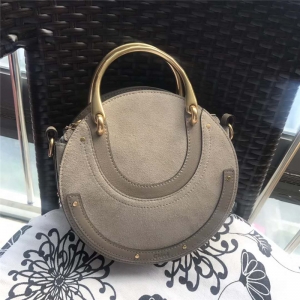 Chloe ޢ 17ﶬ Pixie֭h ĥɰƴƤ A \ɫ