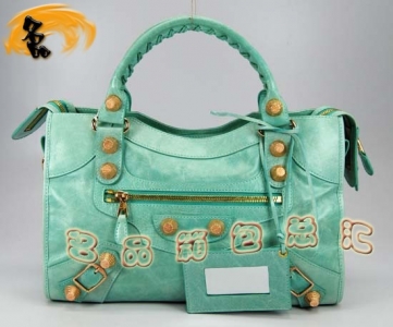 084332B  BalenciagaC܇ ҆μ MţƤrŮ  ˮ{