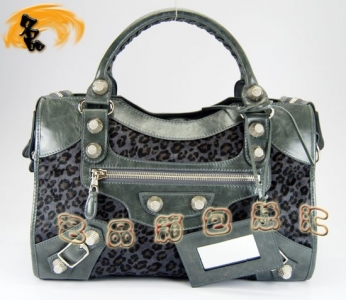084332A Balenciagaμ ҙC܇ MţƤŮ yɫ