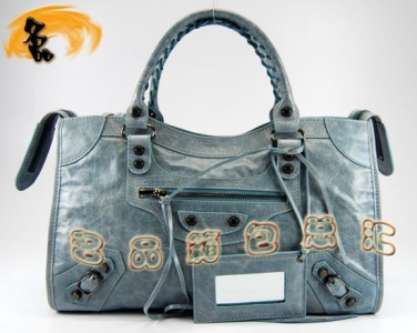 084332  BalenciagaC܇ ҆μ MţƤrŮ  {ɫ