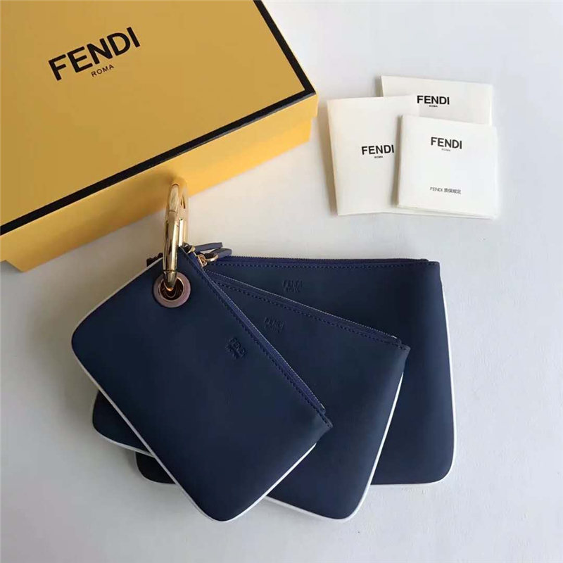 001 FENDIҵ F IS FEND h(hun) СţƤ ð {(ln)ɫ
