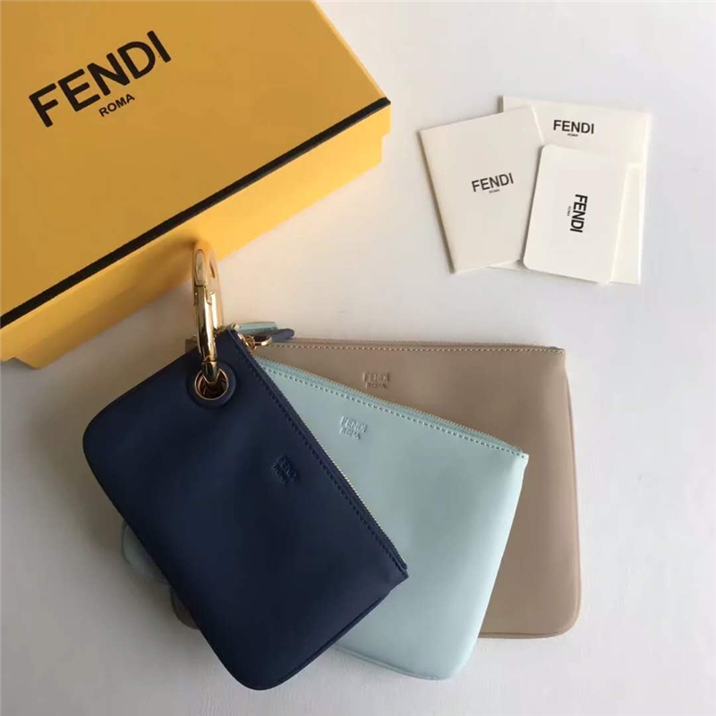 001 FENDIҵ F IS FEND h(hun) СţƤ ð {(ln)G