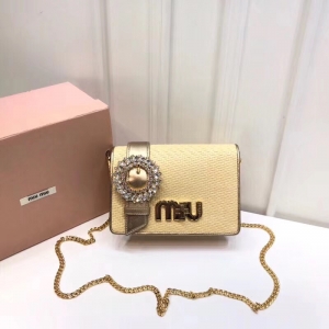 5BF068 MIUMIU¿ ݾƤ ˮ Diw  ɫ