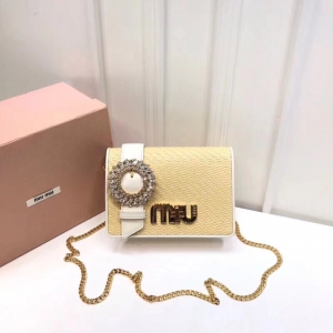 5BF068 MIUMIU¿ ݾƤ ˮ Diw  ɫ