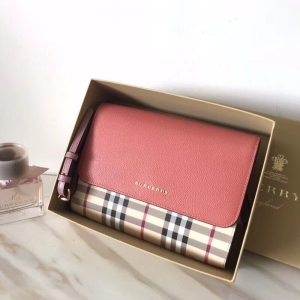 BurBerry͌ ䷭w Ry ŷ μб ɫ