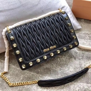 5BD109 MIUMIU ¿ ˮ@b MСƤ 朗l ɫ