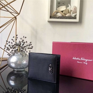 660417 FerragamoƸĽ M(jn)ţƤ  ̿пX ɫ