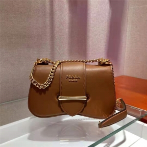 1BD184 Prada SidonieŮ _ִ СţƤ _朗l ɫ