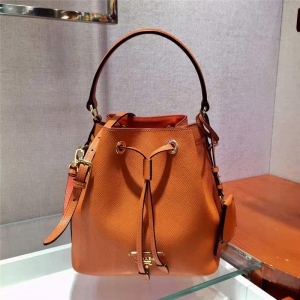 1BE032 Prada_ Ůʿeμ ʮּyţƤ PradaбˮͰ ɫ