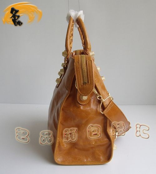 084338B ҽC܇ BALENCIAGAţƤб rŮʿ