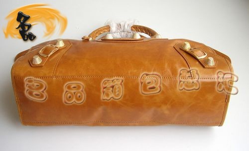 084338B ҽC܇ BALENCIAGAţƤб rŮʿ