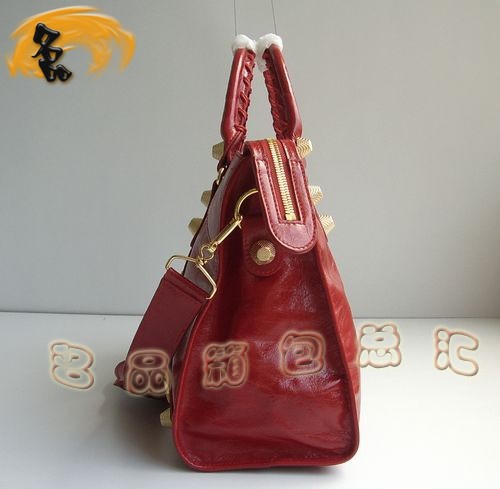 084338B u¿Ůʿб BALENCIAGAC܇ ҕr