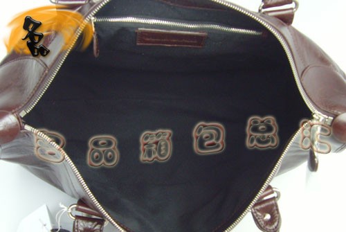 084334A A1:1Ʒ| ҽ(jng)C܇ BALENCIAGAɫrţƤŮʿ