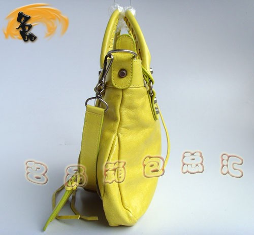 084331 BALENCIAGAr(sh)Ů ҙC(j)܇(ch) SɫţƤ б K