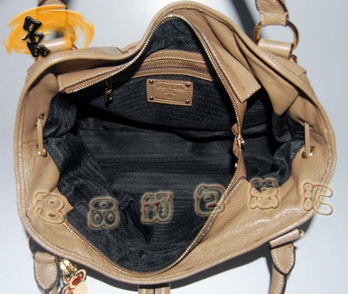 3058 Prada Prada¿ reŮ Prada ɫ