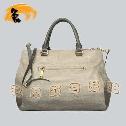 8587  Prada¿reŮ _(d)(jng) Pradaб ɫ