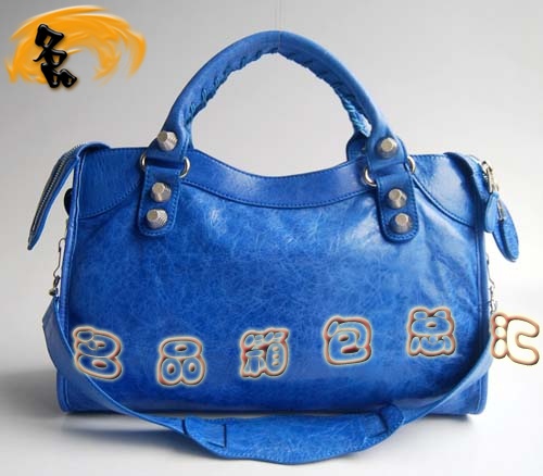 084332A BalenciagaC܇ μ  MƤyᔕrŮ {ɫ