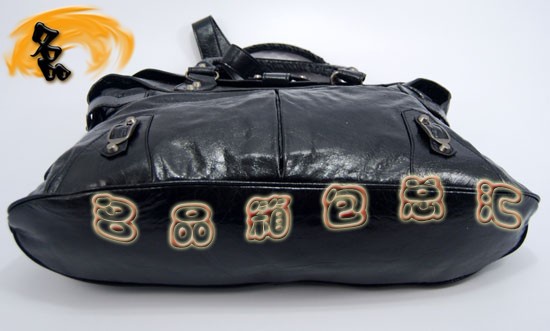 084668  Balenciaga ҆μ MţƤ(jng)rŮ ɫ