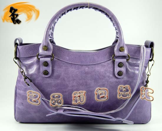 103208  ҙC(j)܇ Balenciagaμ M(jn)ƤrŮ  \ɫ