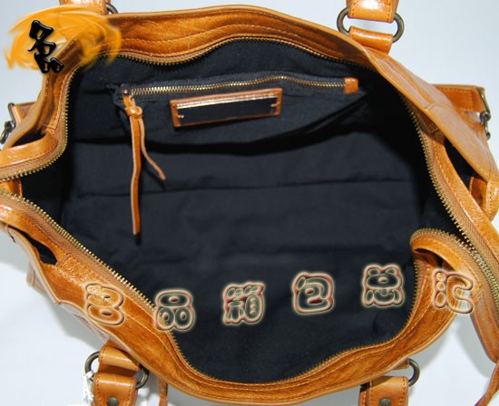 115748S   BalenciagaC(j)܇ M(jn)Ƥr(sh)Ů μ ɫ
