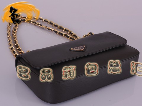 BT0750  Pradaμ ¿Ůʿe M^ţƤŮ _б ɫ