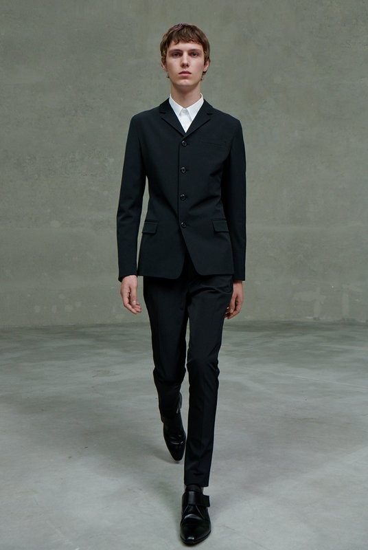 PRADA 2021ss DƷṩ