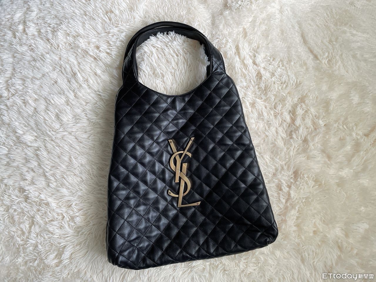 YSL ICARE Dӛtzz